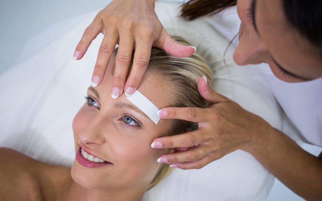 Eyebrow Waxing or Threading: Which Is Better?