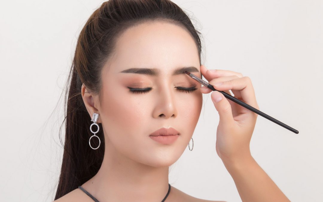 White Brow Mapping Pencil- How Does It Help in Accurately Shaping the Brows for Brow Lamination Process