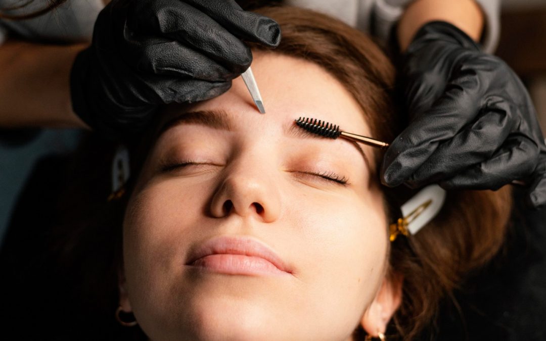 Pro Tips to Achieve the Perfect Ombre Brows