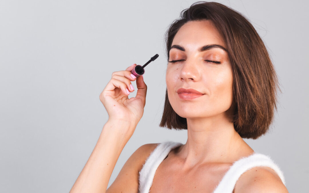 Mastering the Angled Brow Brush Usage: A Guide to Perfectly Enhancing the Brows