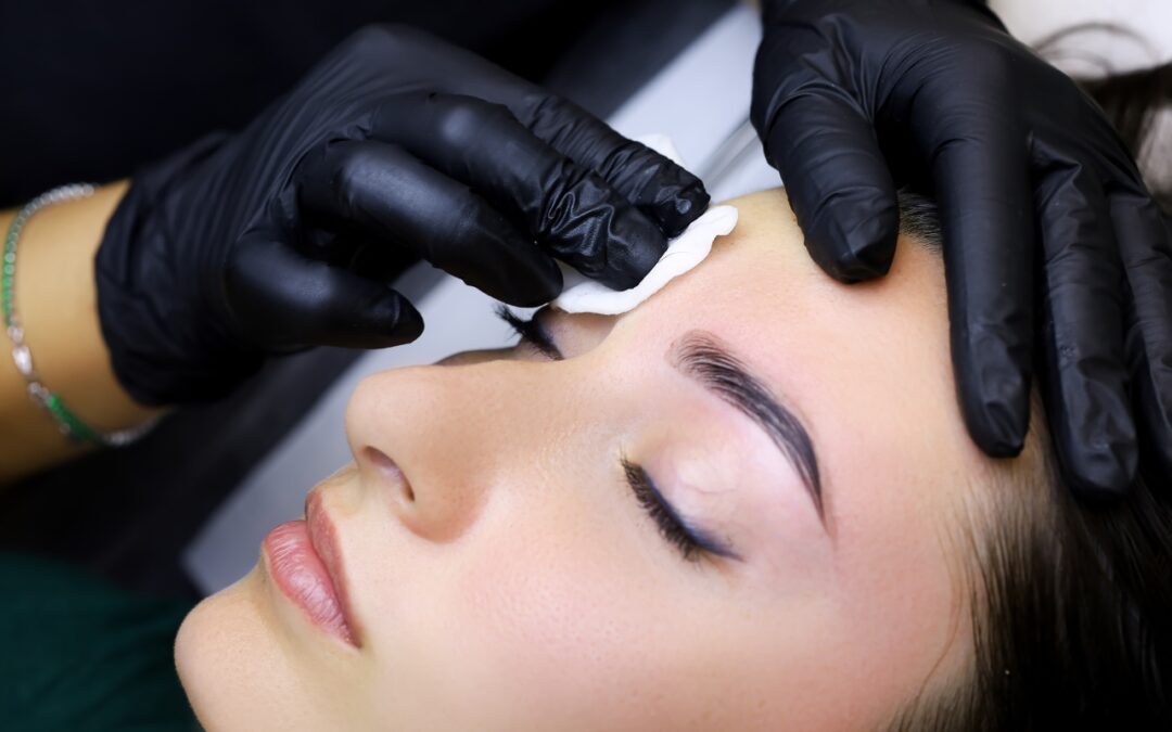 Get Picture-Perfect Brows: Join Our Online Brow Lamination Course